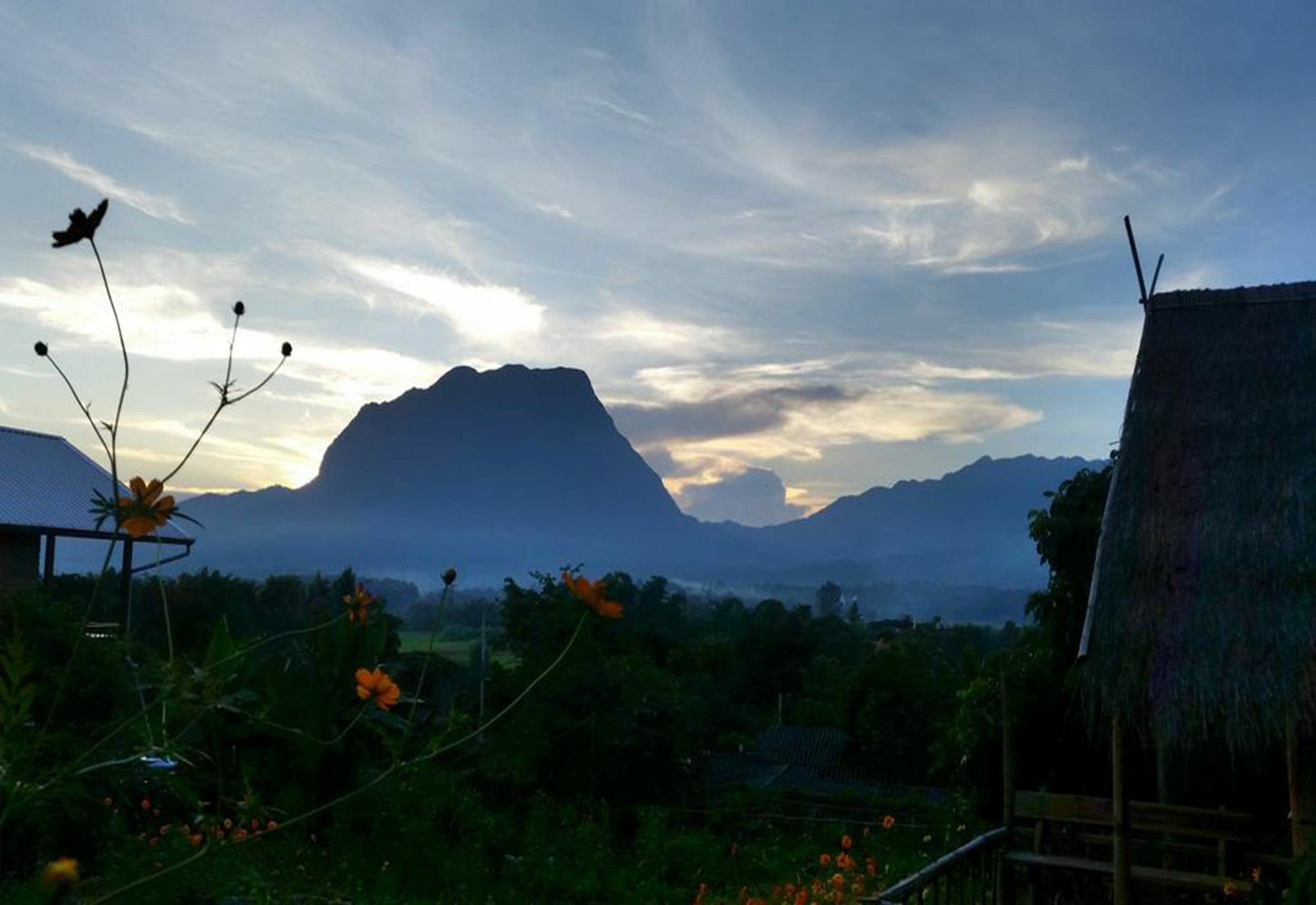 Baan Aingdoi Homestay, Chiang Dao Exterior photo
